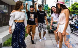 华人小姐姐去曼谷旅游了,华人小姐姐的东南亚风情体验记