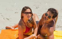 情侣写真海滩,情侣写真中的甜蜜瞬间